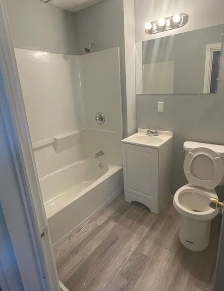 152-154 Brook St, Hartford, CT à vendre - Photo du bâtiment - Image 3 de 5