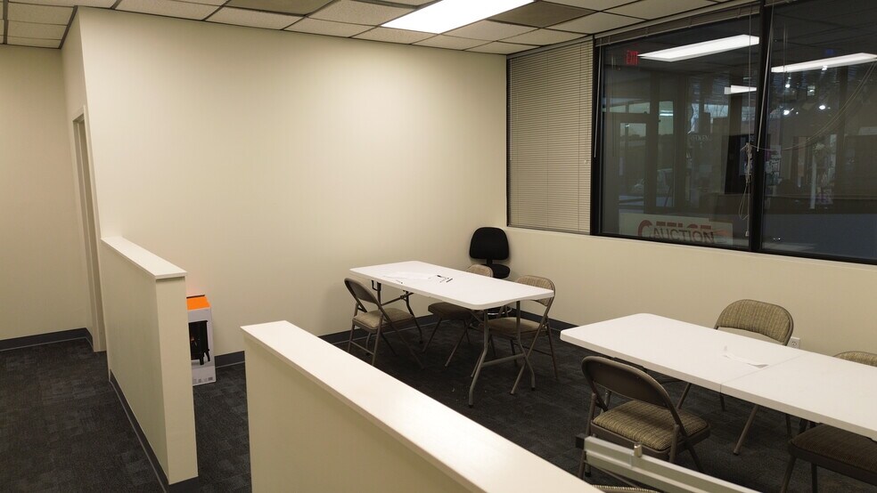 22335 Exploration Dr, Lexington Park, MD à vendre - Photo du bâtiment - Image 2 de 15