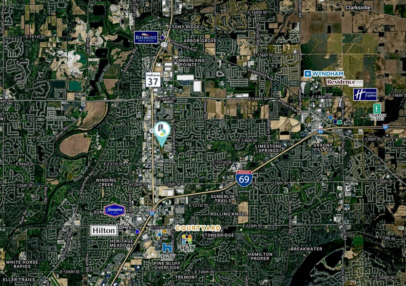 13507 Parkside Dr, Fishers, IN à vendre - Photo du bâtiment - Image 2 de 2