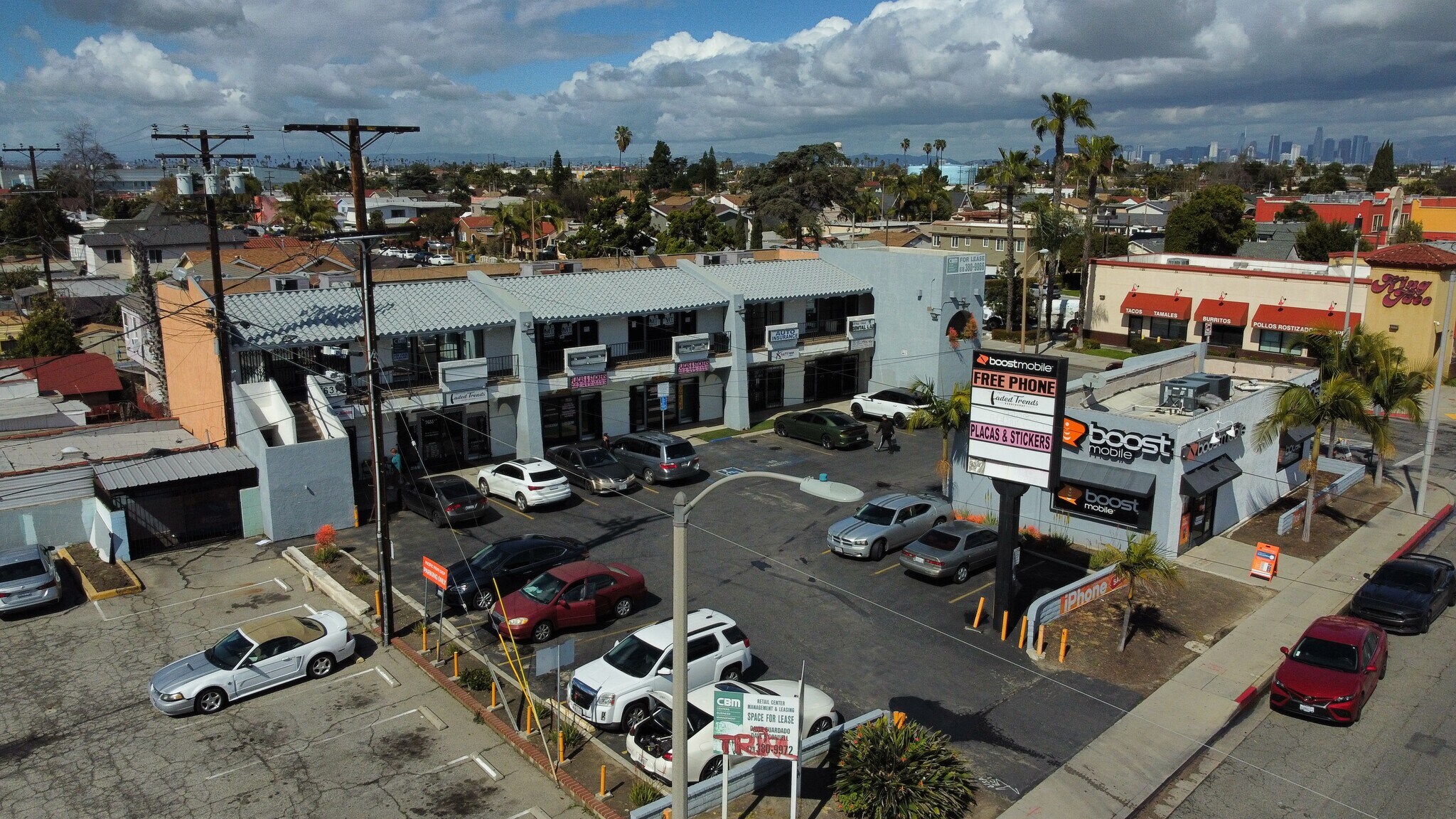 7629-7641 Pacific Blvd, Huntington Park, CA à louer Photo du bâtiment- Image 1 de 10