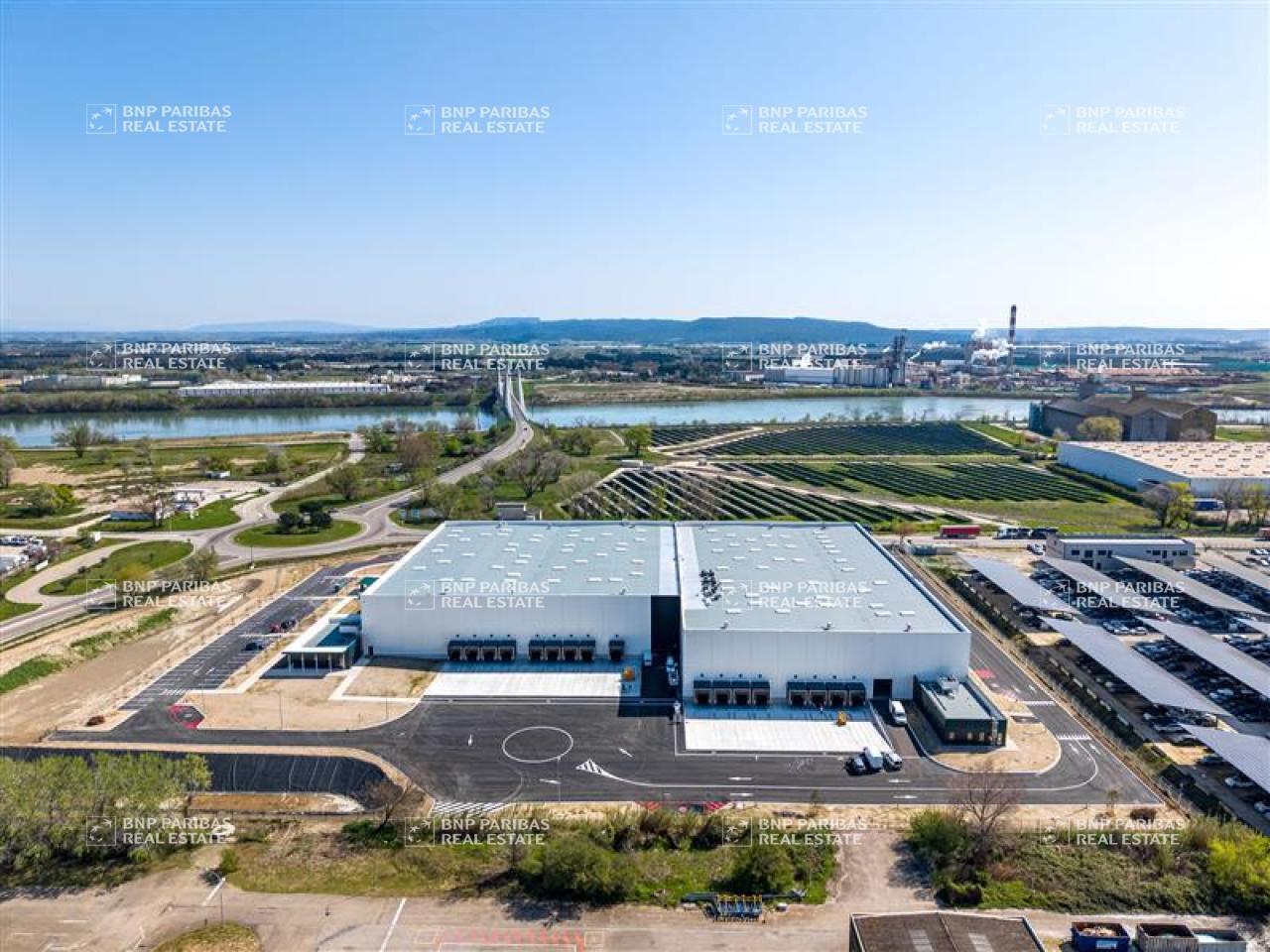 Industrial in Beaucaire for lease Building Photo- Image 1 of 18
