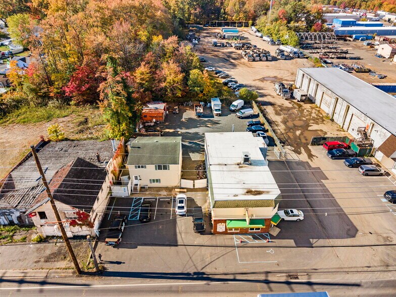 330 Highway 35 portefeuille de 2 propriétés à vendre sur LoopNet.ca - Photo du bâtiment - Image 1 de 47