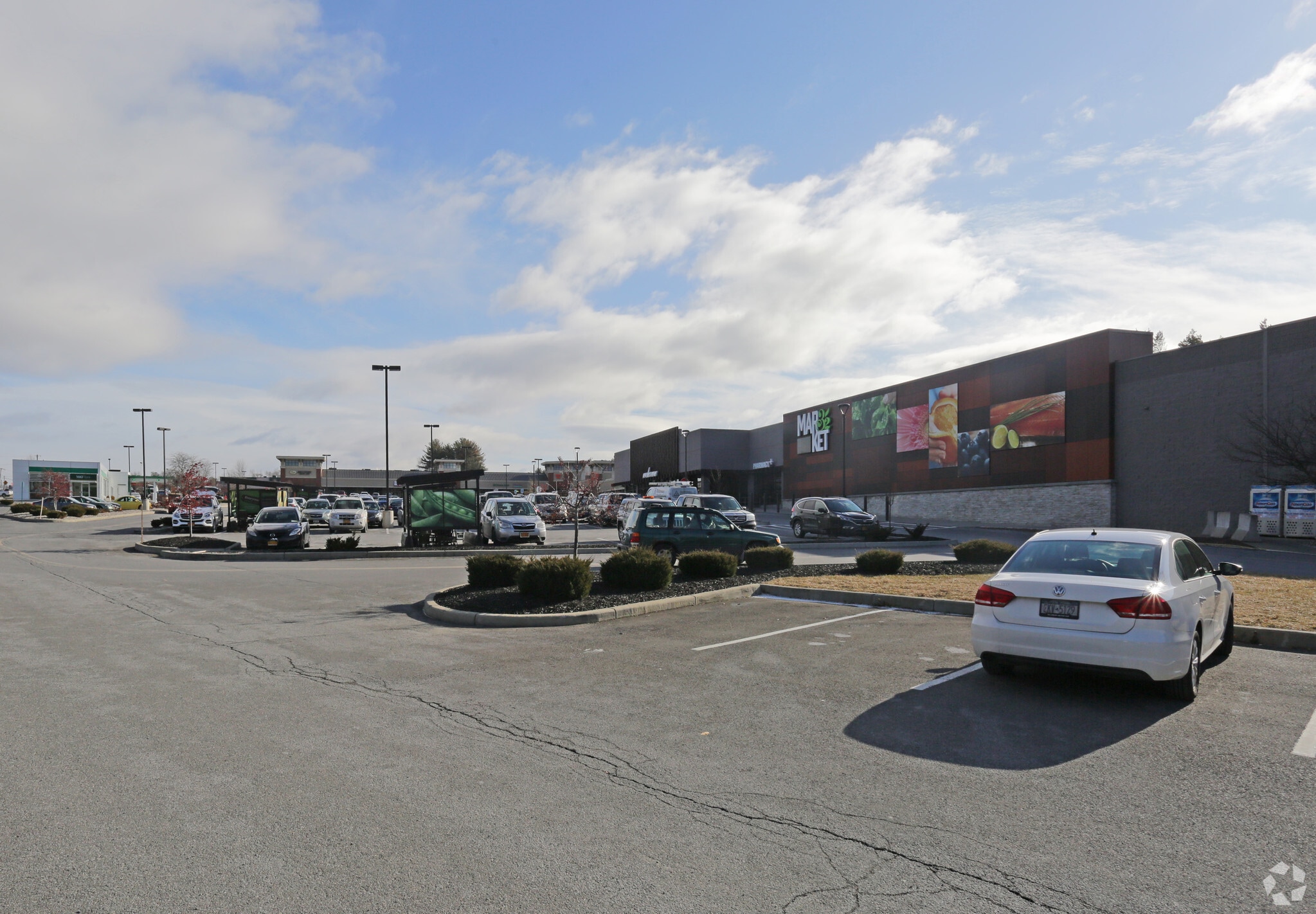 2080 Western Ave, Guilderland, NY for lease Primary Photo- Image 1 of 10