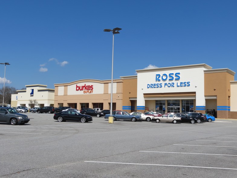 6664-6884 Garners Ferry Rd, Columbia, SC for lease - Building Photo - Image 1 of 2