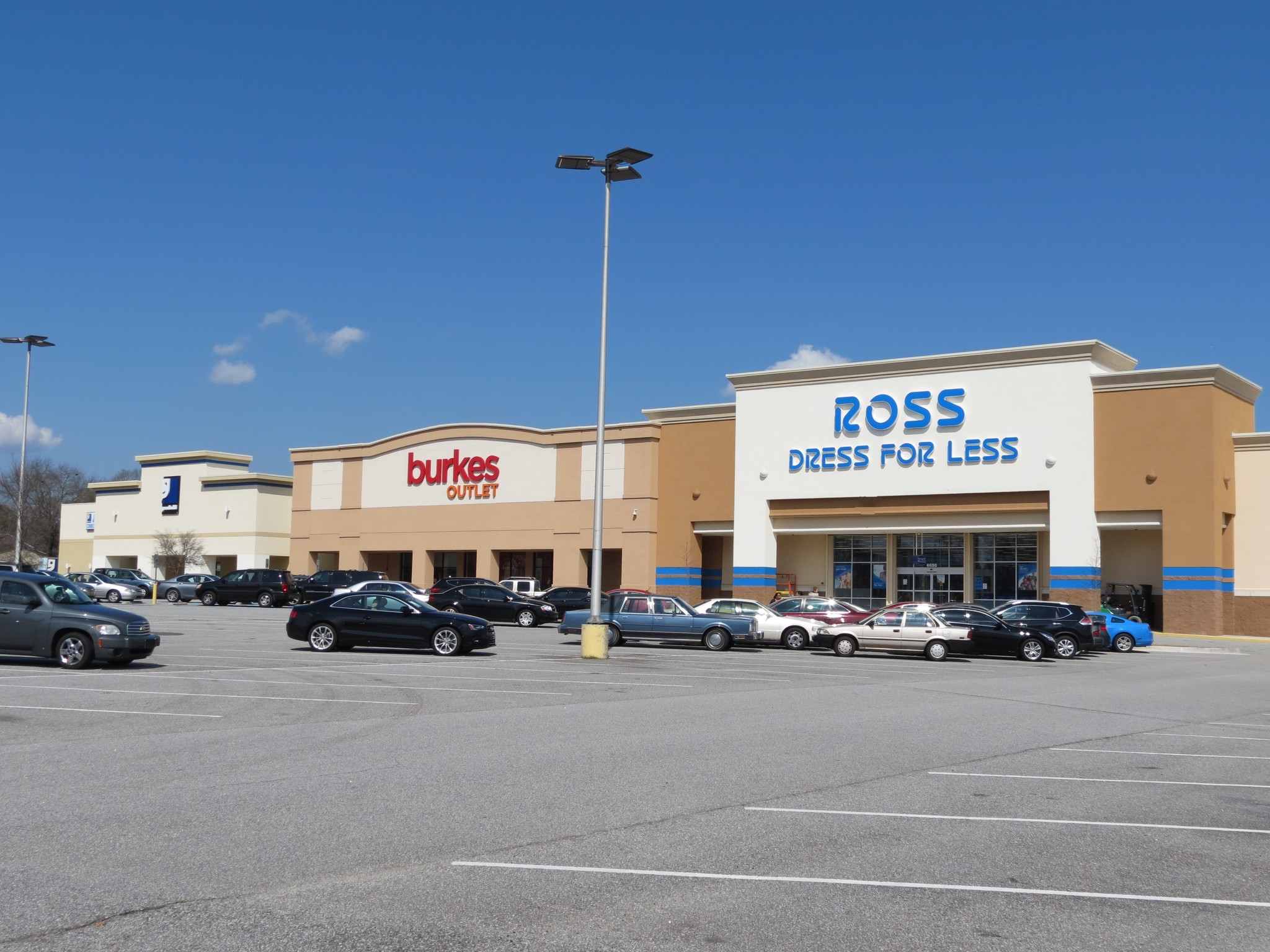 6664-6884 Garners Ferry Rd, Columbia, SC for lease Building Photo- Image 1 of 3