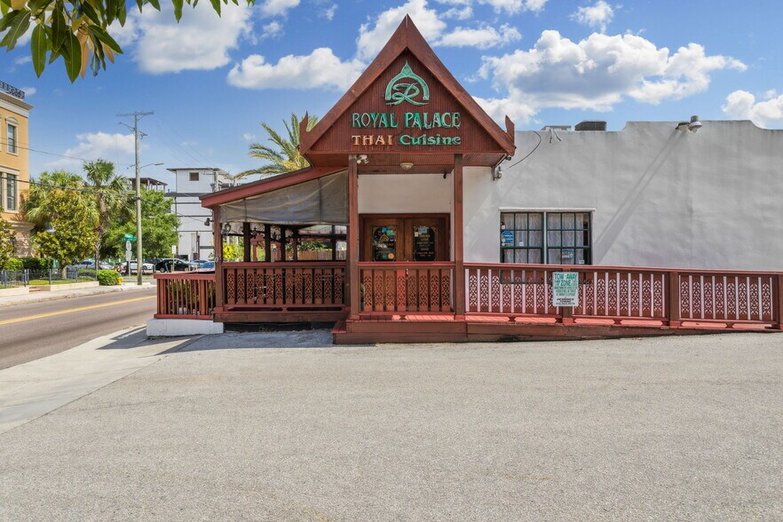 South Tampa Restaurant Portfolio Sale portefeuille de 3 propriétés à vendre sur LoopNet.ca - Photo du bâtiment - Image 1 de 103