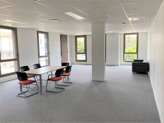 Plus de détails pour 22 Avenue Jean Jaurès, Décines-Charpieu - Bureau à vendre