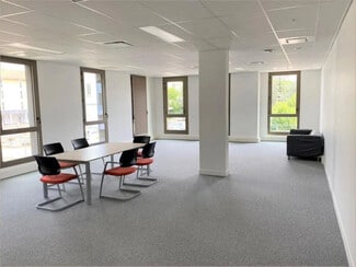 Plus de détails pour 22 Avenue Jean Jaurès, Décines-Charpieu - Bureau à vendre
