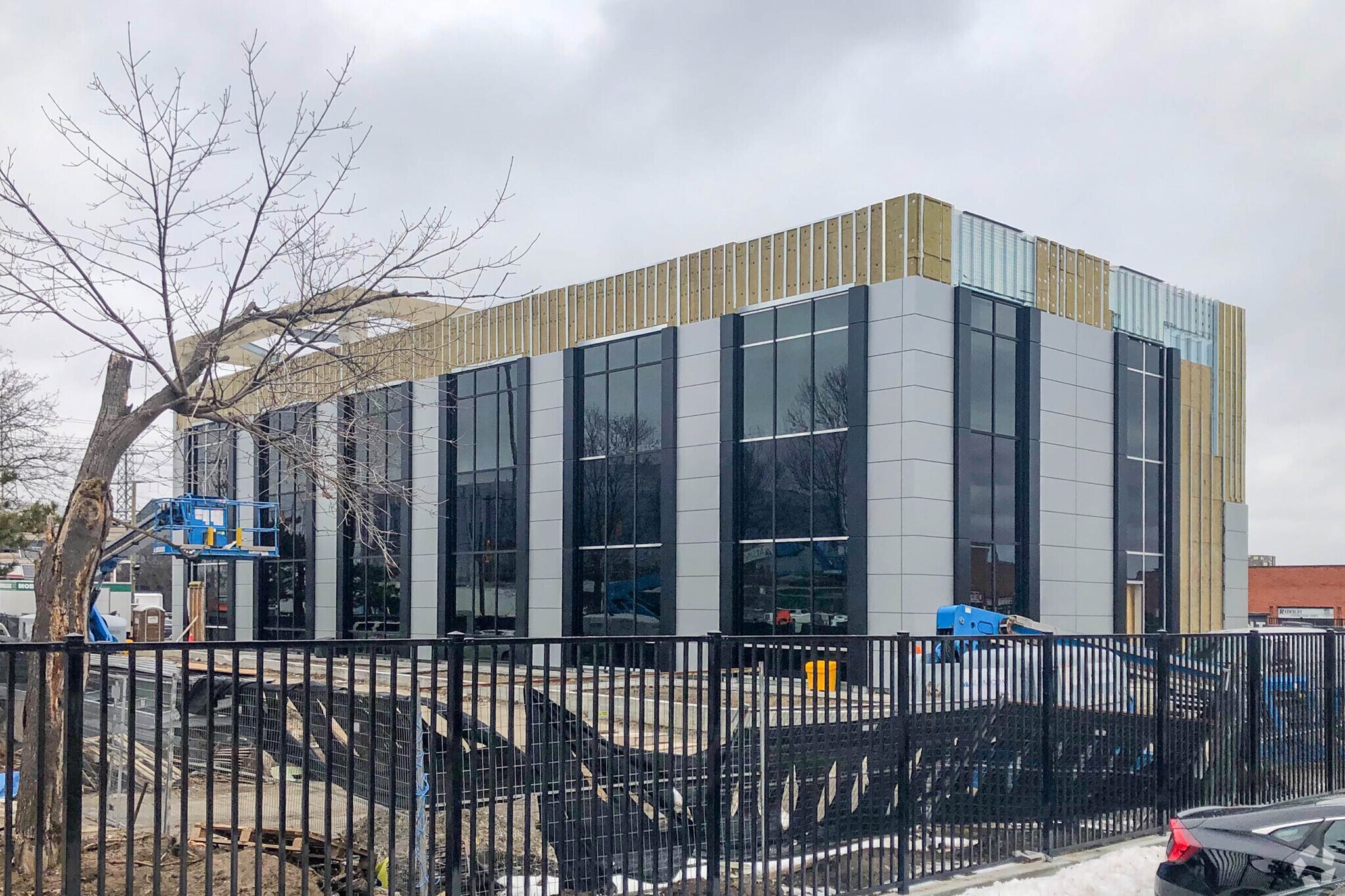 5555 Keele St, Toronto, ON à vendre Photo principale- Image 1 de 1