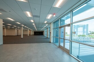 19501 Prairie Ave, Torrance, CA for lease Interior Photo- Image 2 of 5