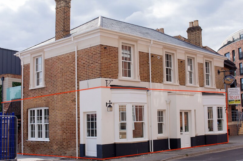 40 Station Rd, Egham à louer - Photo principale - Image 1 de 1