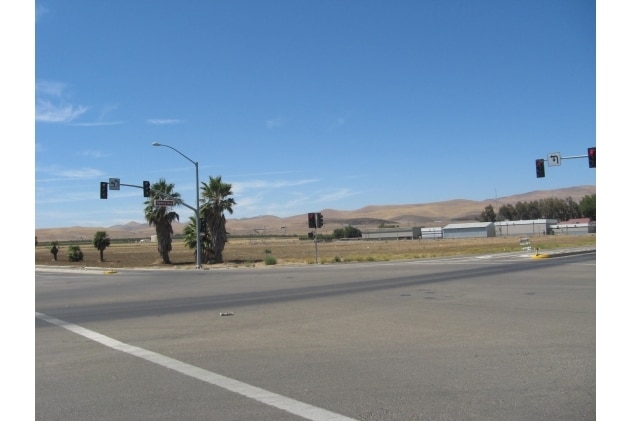 2006 Sperry Ave, Patterson, CA for sale Primary Photo- Image 1 of 10