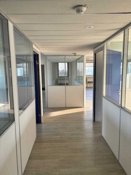 Bureau dans Noisy-le-Grand à vendre - Photo intérieure - Image 2 de 9