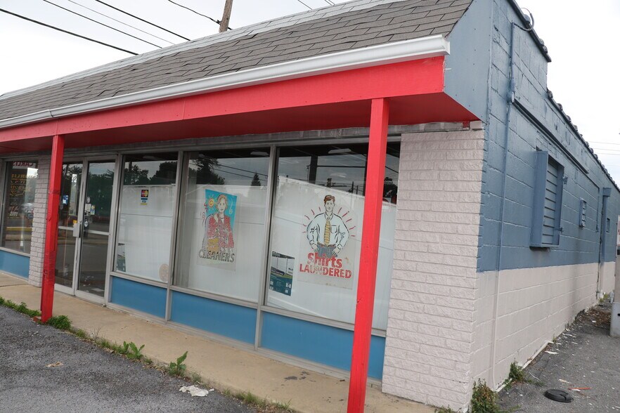 700 N Hanover St, Carlisle, PA à vendre - Photo du bâtiment - Image 3 de 11