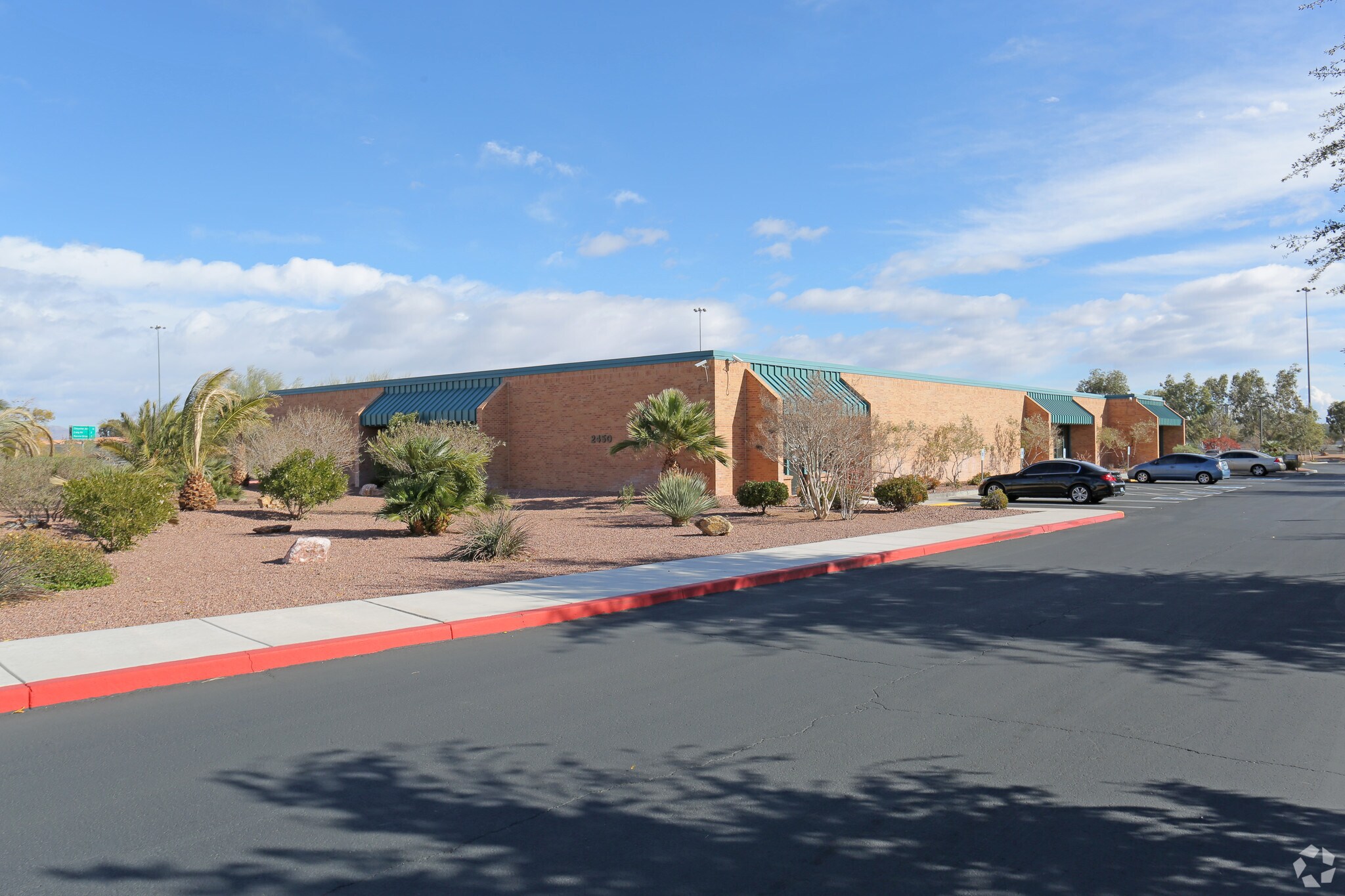 2450 Box Canyon Dr, Las Vegas, NV à vendre Photo principale- Image 1 de 1