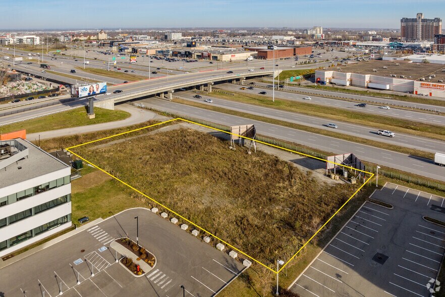 Pl Louis-R.-Renaud, Laval, QC à louer - Aérien - Image 3 de 4
