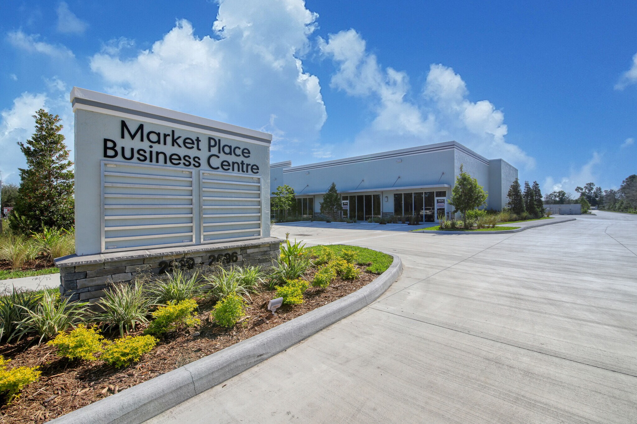 2610 SE Market Pl, Stuart, FL à louer Photo du bâtiment- Image 1 de 5