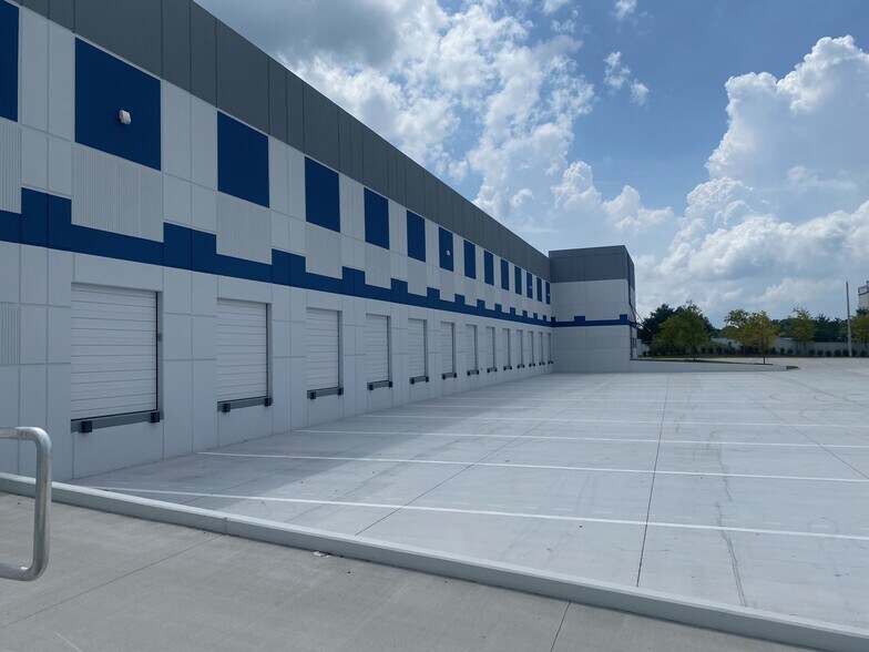 2690 Port Industrial Dr, Jacksonville, FL à louer - Photo du bâtiment - Image 2 de 4