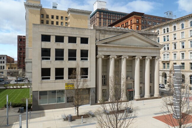 Plus de détails pour 241 N Superior St, Toledo, OH - Bureau à louer