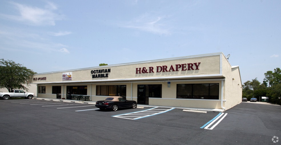 1791 Trade Center Way, Naples, FL for lease - Building Photo - Image 2 of 8