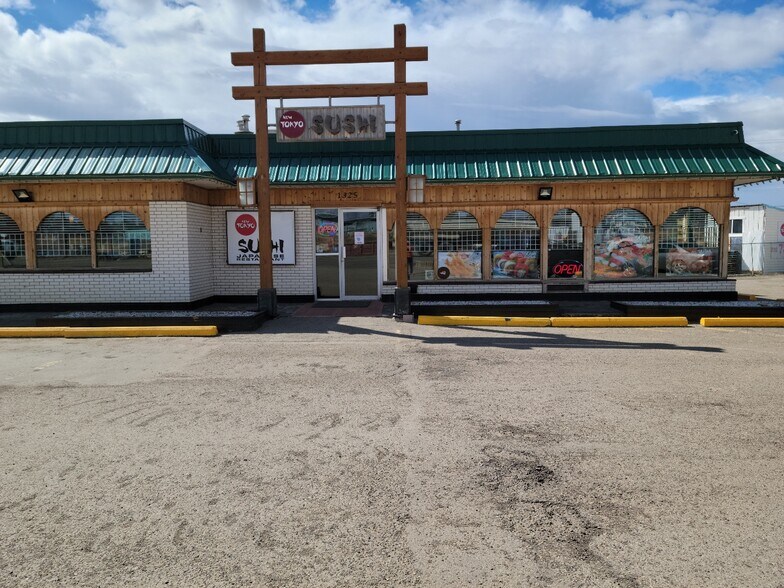 1325 Alaska Av, Dawson Creek, BC à vendre - Photo du bâtiment - Image 2 de 9