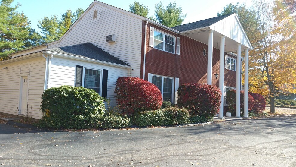 430 Highland Ave, Cheshire, CT à louer - Photo du bâtiment - Image 2 de 3