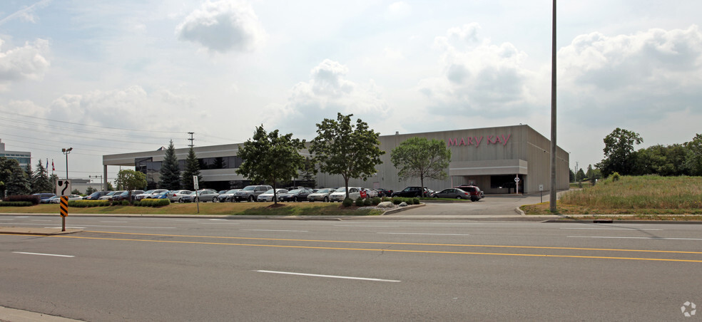 2020 Meadowvale Blvd, Mississauga, ON for sale - Building Photo - Image 1 of 11