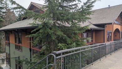 2024 Caton Way SW, Olympia, WA à louer Photo du bâtiment- Image 2 de 10