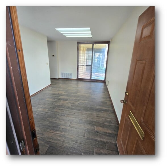 6422 N Santa Fe Ave, Oklahoma City, OK à vendre - Photo intérieure - Image 2 de 6