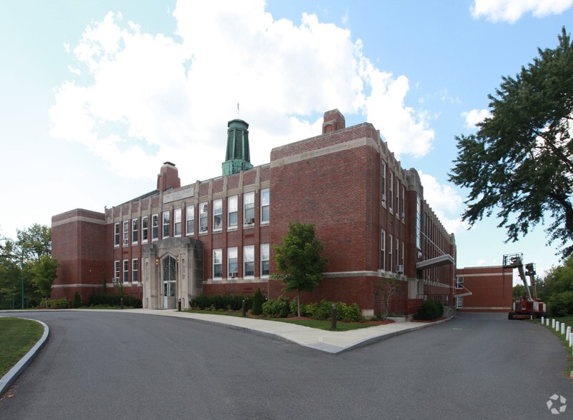 199 Washington Ave, Rensselaer, NY for lease - Primary Photo - Image 1 of 4