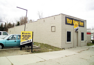 Plus de détails pour 25081 W Eight Mile Rd, Redford, MI - Industriel à vendre