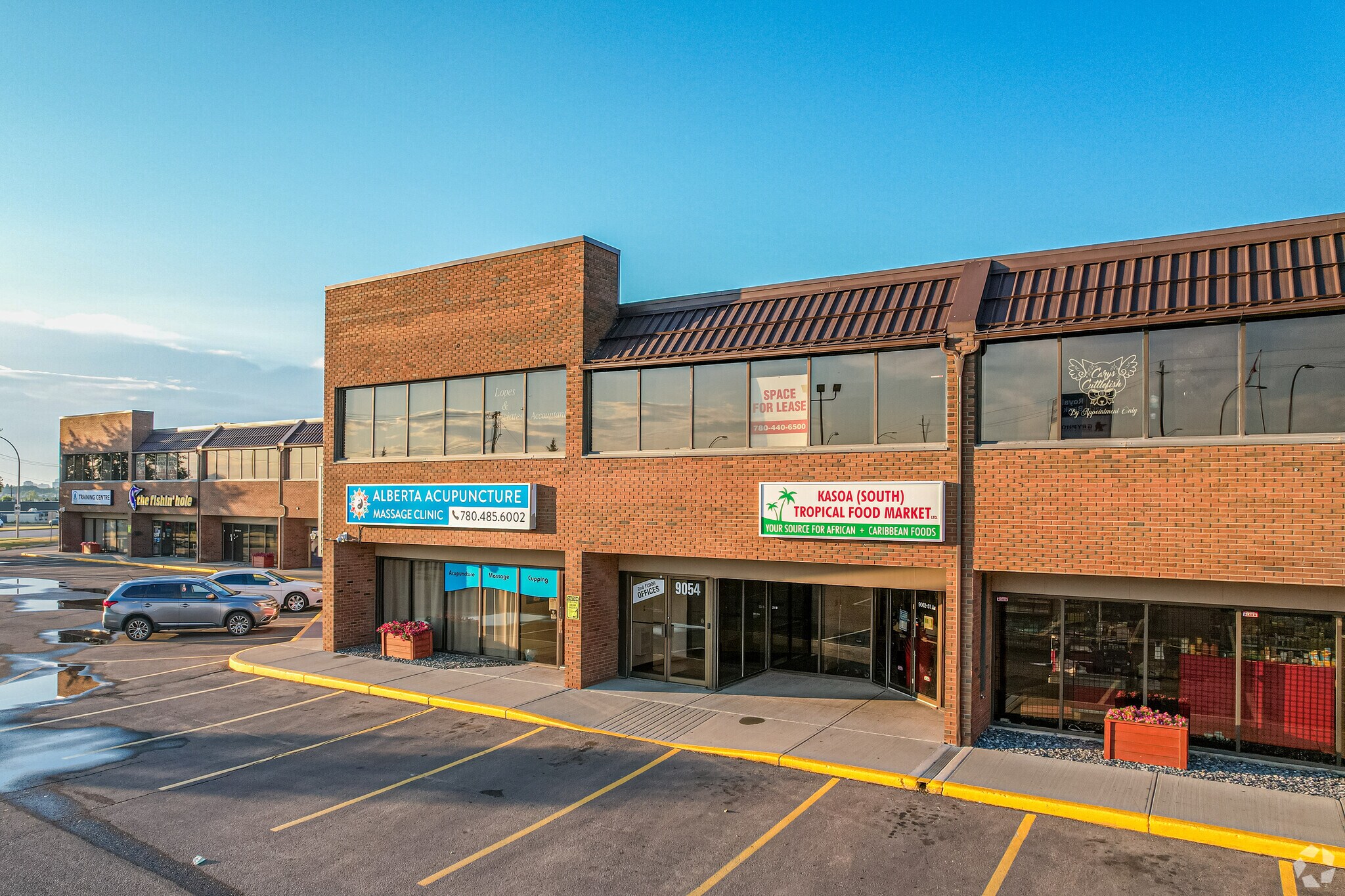 9004-9090 51st Ave NW, Edmonton, AB for lease Primary Photo- Image 1 of 7