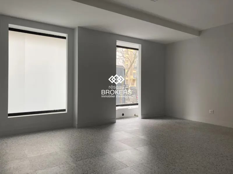 Commerce de détail dans Boulogne-Billancourt à louer Photo intérieure- Image 1 de 1