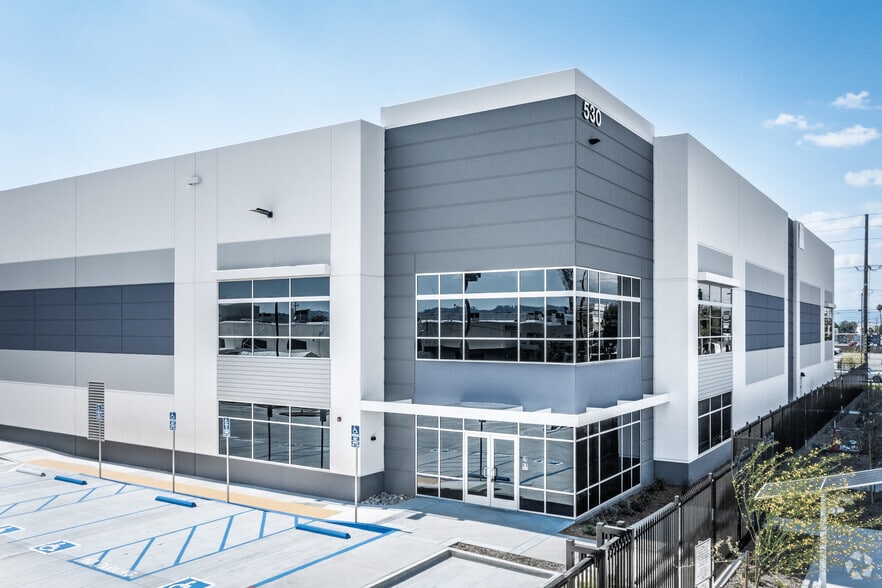 530 N Baldwin Park Blvd, City of Industry, CA à vendre - Photo principale - Image 1 de 5