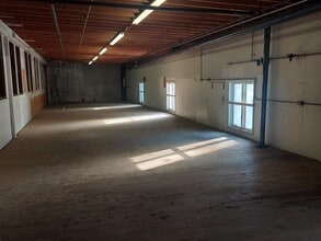 77 Merrimack St, Concord, NH for lease Interior Photo- Image 1 of 4