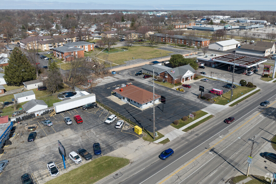 1954 W Laskey Rd, Toledo, OH for lease - Aerial - Image 2 of 5