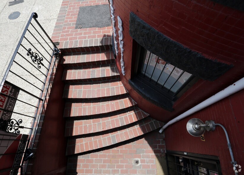 2118 18th St NW, Washington, DC à louer - Photo du bâtiment - Image 3 de 22