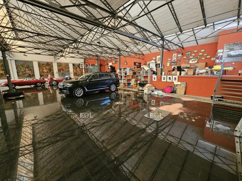 Flex dans Vitry-sur-Seine à louer - Photo du bâtiment - Image 3 de 10