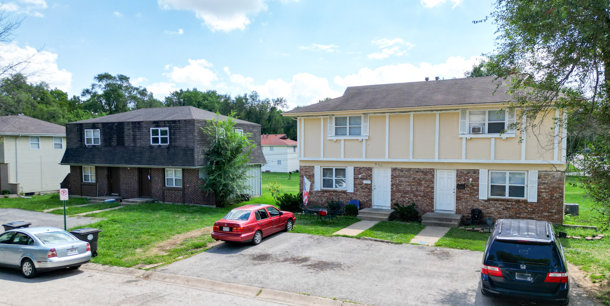 217 N Oak St, Belton, MO for sale Primary Photo- Image 1 of 1