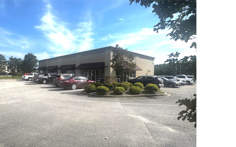 402 Airport Commons Dr, Calera, AL à vendre - Photo du bâtiment - Image 1 de 6