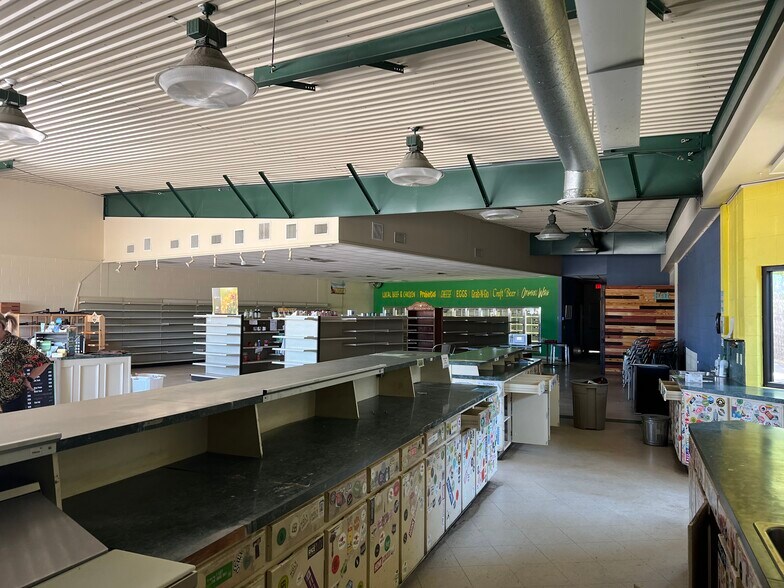 400 E Loop 281, Longview, TX à louer - Photo intérieure - Image 3 de 6