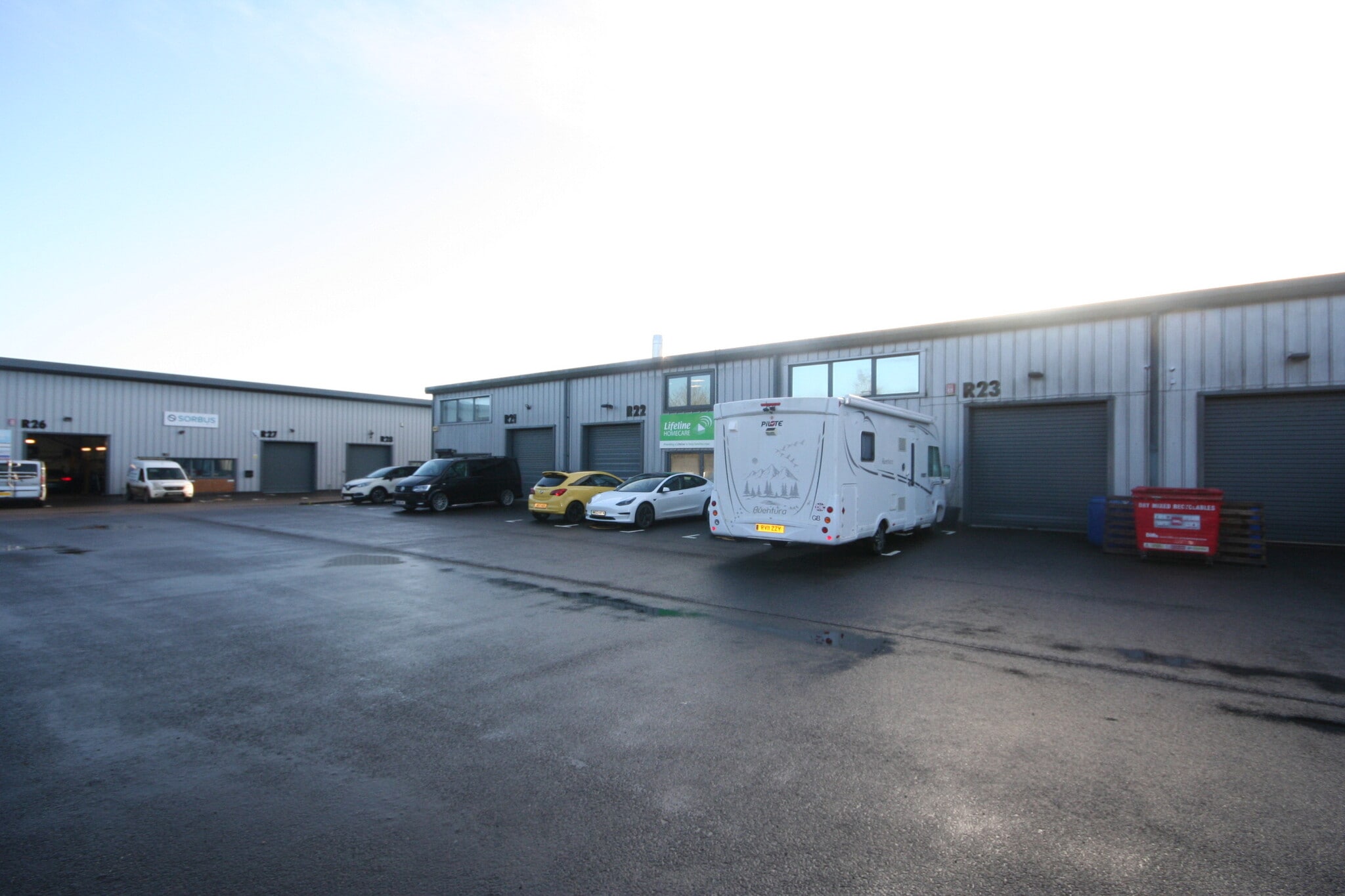 27-31 Dairy Meadow Ln, Salisbury à louer Photo intérieure- Image 1 de 1