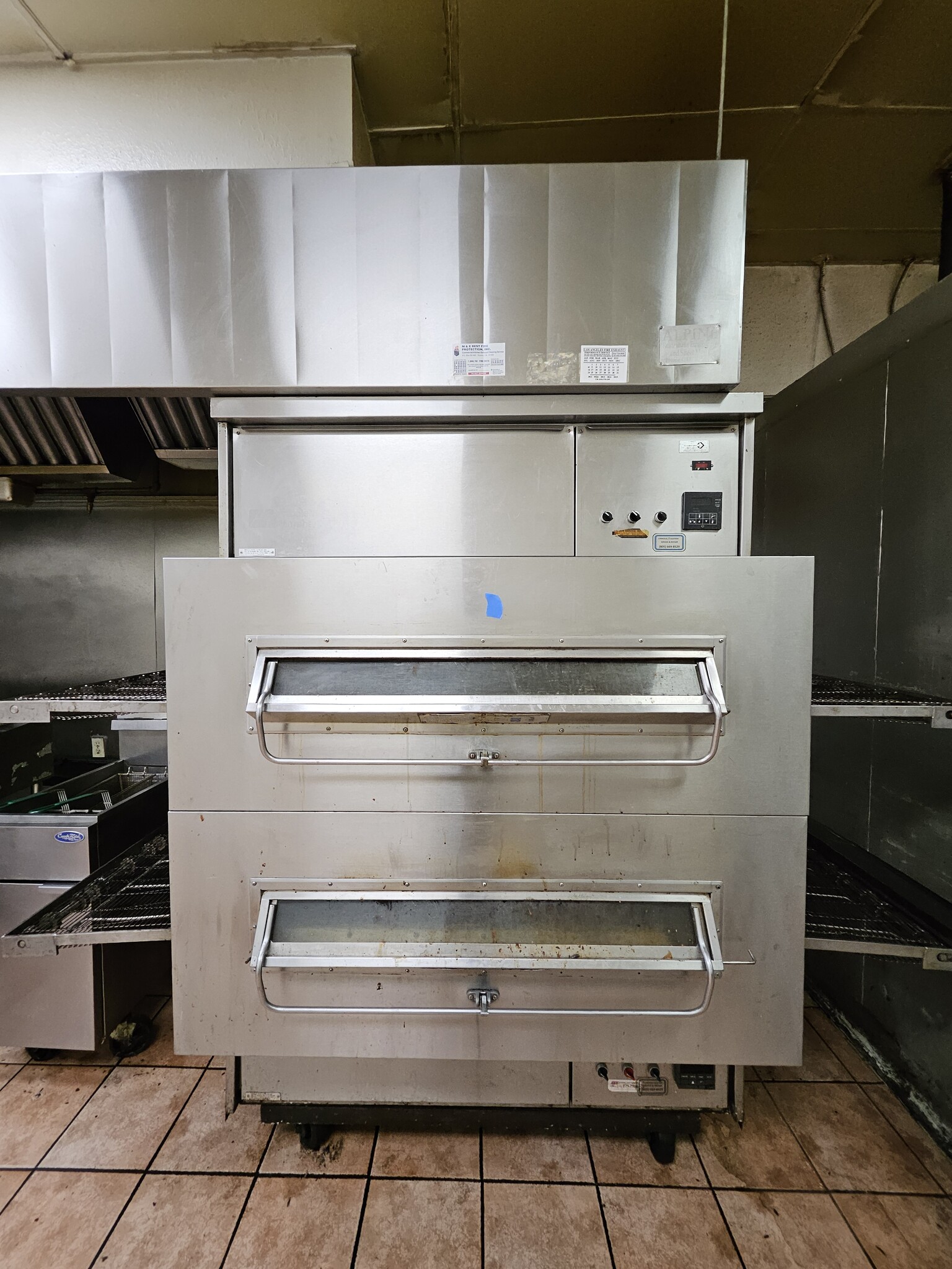 119-123 S Western Ave, Los Angeles, CA for lease Interior Photo- Image 1 of 9