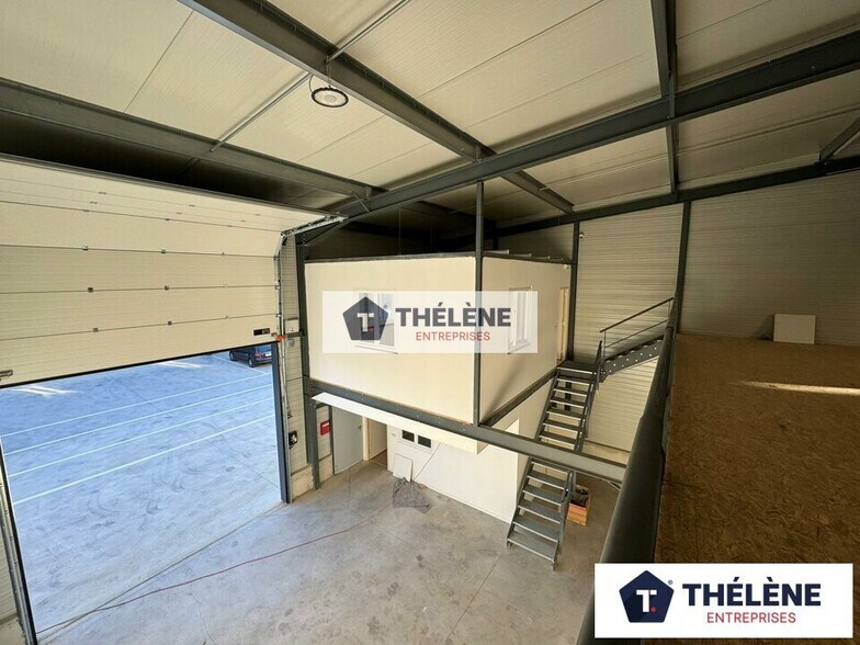 Industrial in Vendargues for lease - Interior Photo - Image 3 of 12