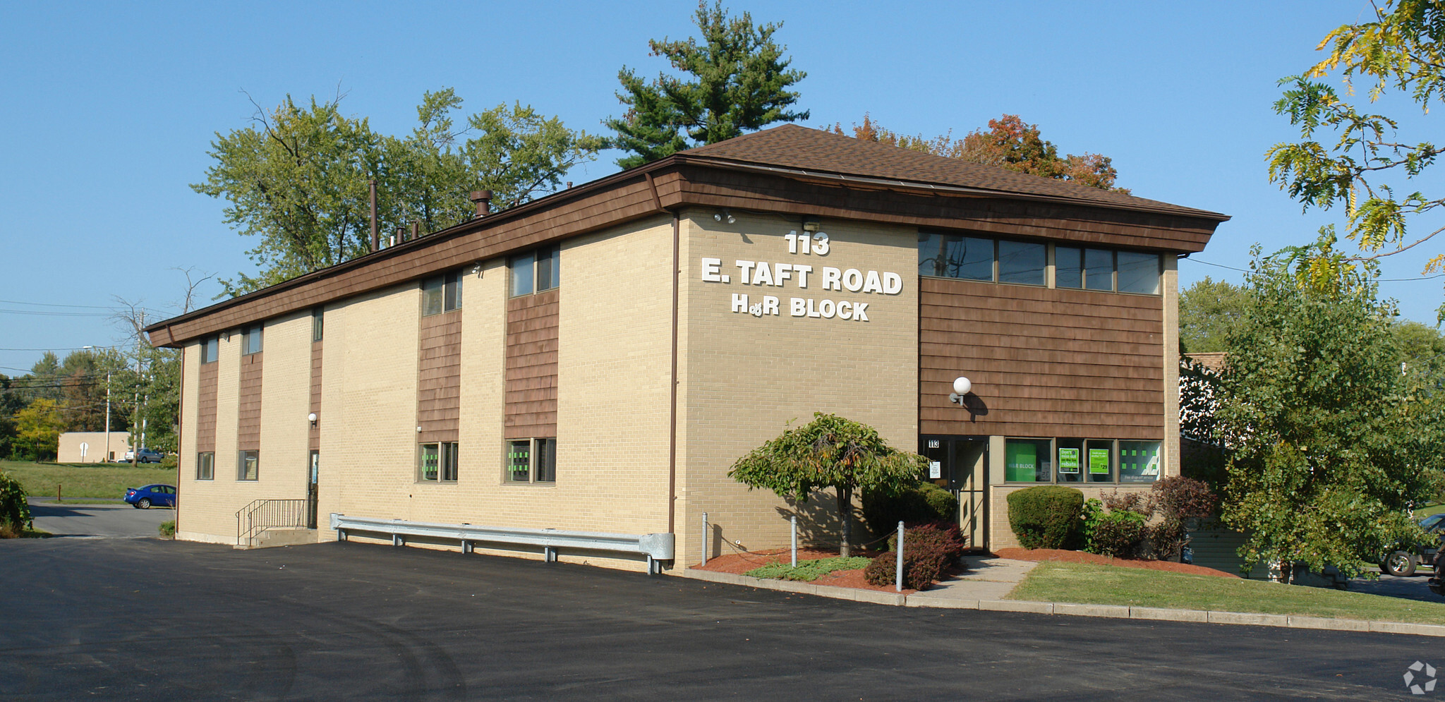 113 E Taft Rd, North Syracuse, NY for lease Building Photo- Image 1 of 15