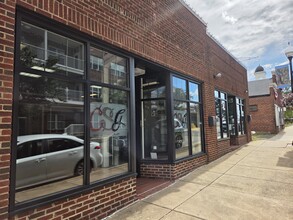 9013-9017 Center St, Manassas, VA for lease Interior Photo- Image 2 of 8