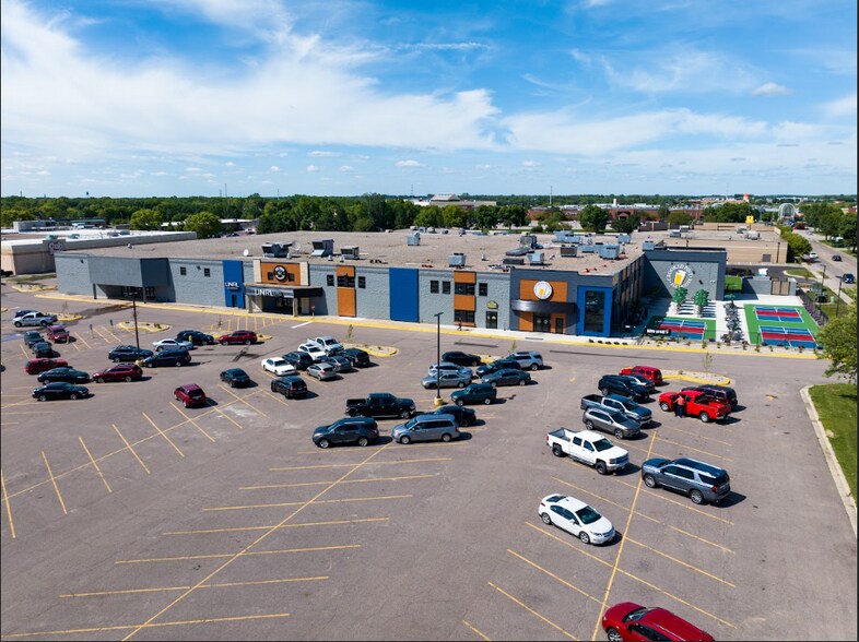 1850 E Madison Ave, Mankato, MN à louer - Aérien - Image 3 de 11