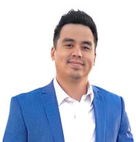Elton Chau