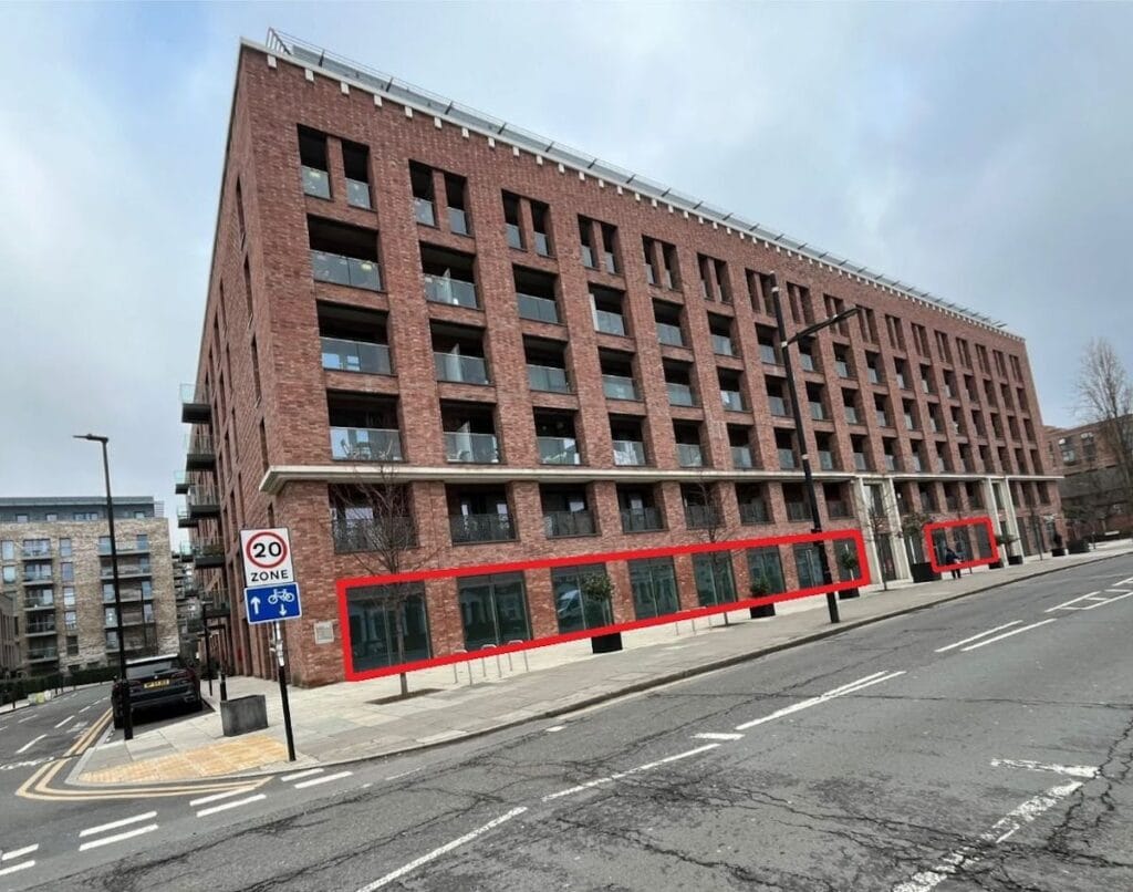 545 Green St, Londres à louer Photo du bâtiment- Image 1 de 2