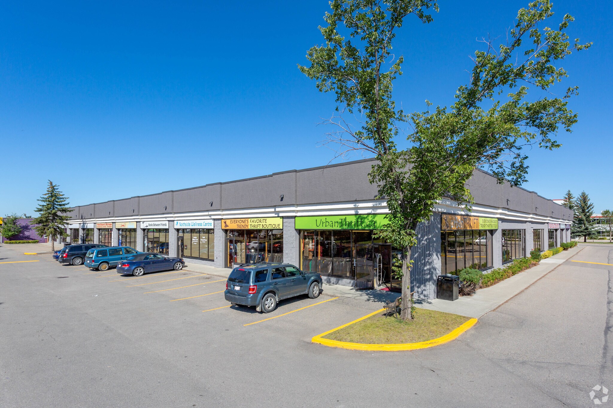 3434 34 Ave NE, Calgary, AB à vendre Photo du bâtiment- Image 1 de 1